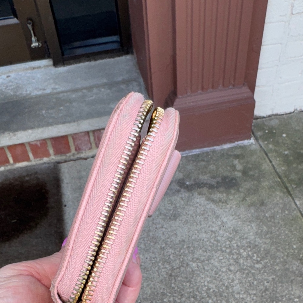Prada Light Pink Bow Wallet GUC authentic - Picture 12 of 13